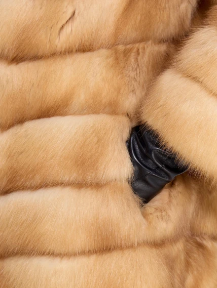 Женская шуба из меха куницы Л511-99, натуральная, размер 46, артикул 64910-5