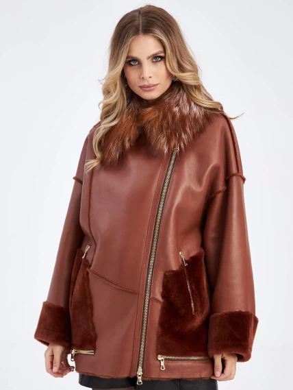 Женская куртка оверсайз из натуральной овчины с воротником из меха лисицы премиум класса 2042, виски, размер 42, артикул 63510-6