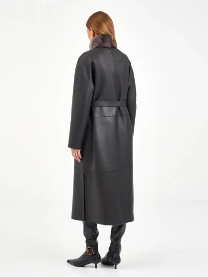 Коричневая длинная женская дубленка 2071, размер 46, артикул 64990-5