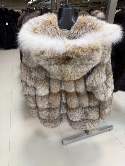 Женская шуба из меха рыси Л850-248, натуральный, размер 54, артикул 65530-1