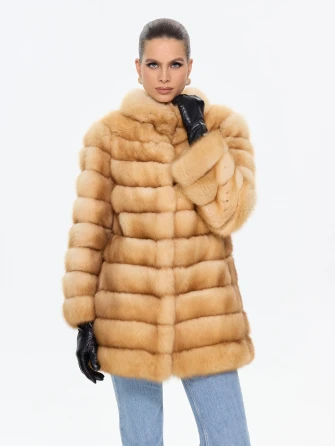 Женская шуба из меха куницы Л511-99-0